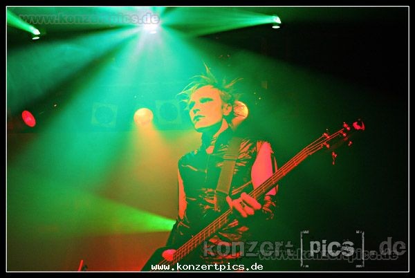 ClanofXymox 006