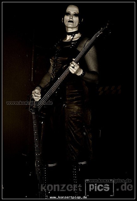 ClanofXymox 015