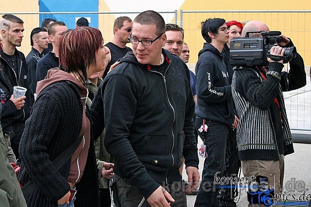 versus dark barbecue 013