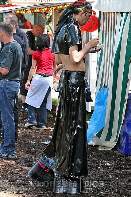 besucher-woodstage-sa-081