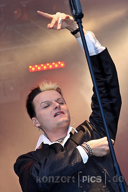 lacrimosa-056