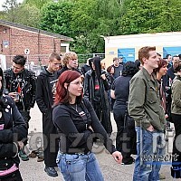 versus dark barbecue 012